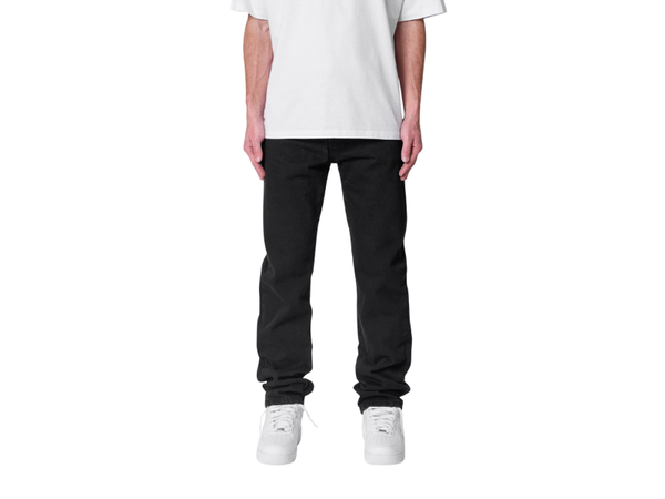 STRAIGHT FIT